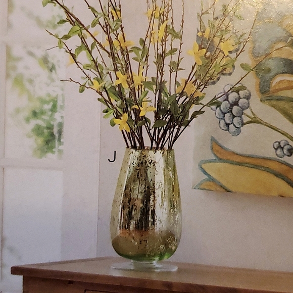 Celebrating Home Interiors Green Mercury Glass Hurricane Vase pretty in person - Picture 5 of 11